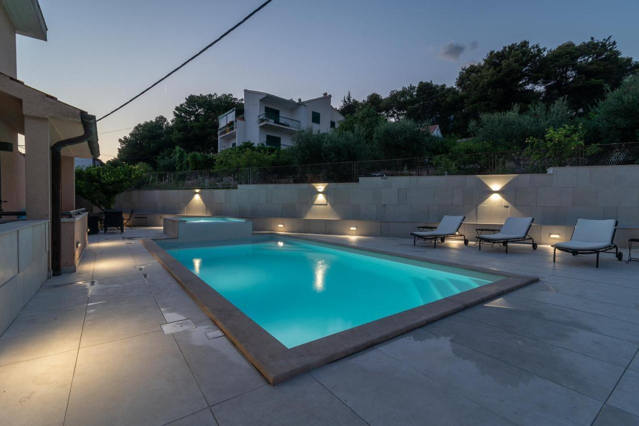 Villa Lavandula With Heated Swimming Pool Apartma *
