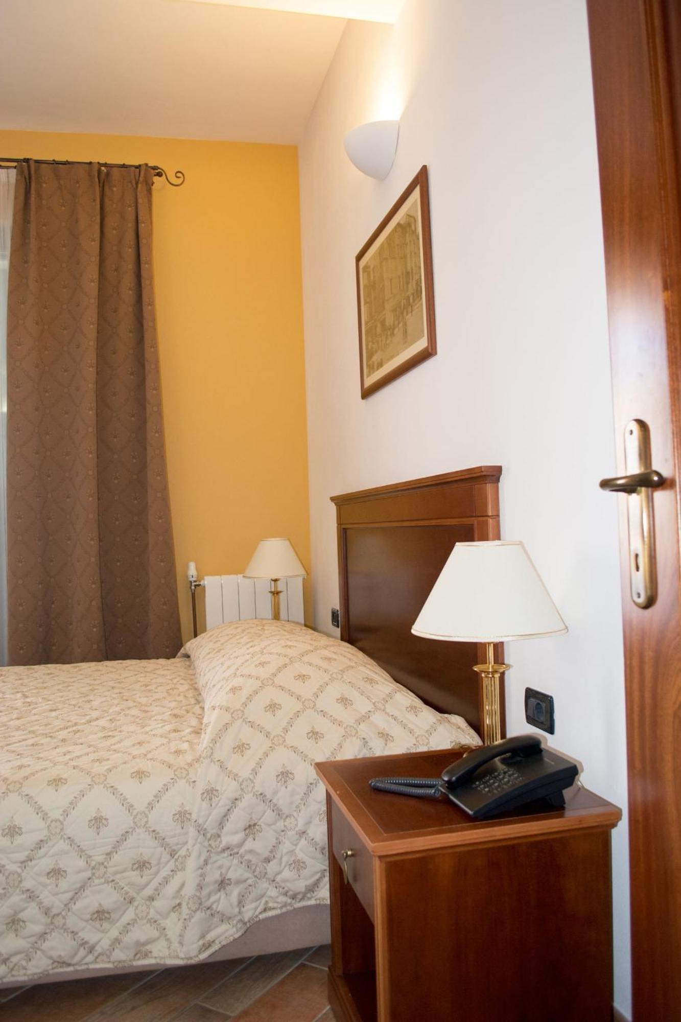 Apartma Villa Lavandula With Heated Swimming Pool *
