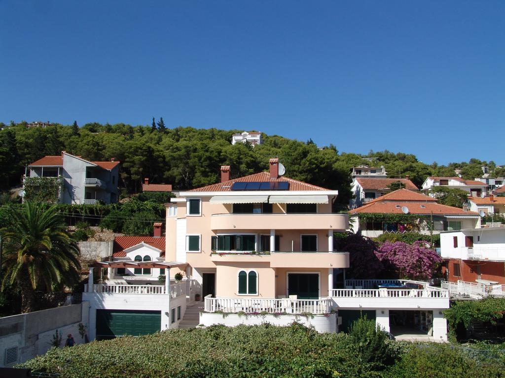 Apartment Villa Lavandula With Heated Swimming Pool Trogir
