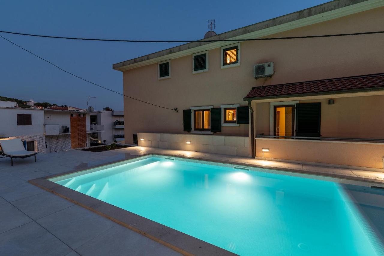 Villa Lavandula With Heated Swimming Pool Trogir