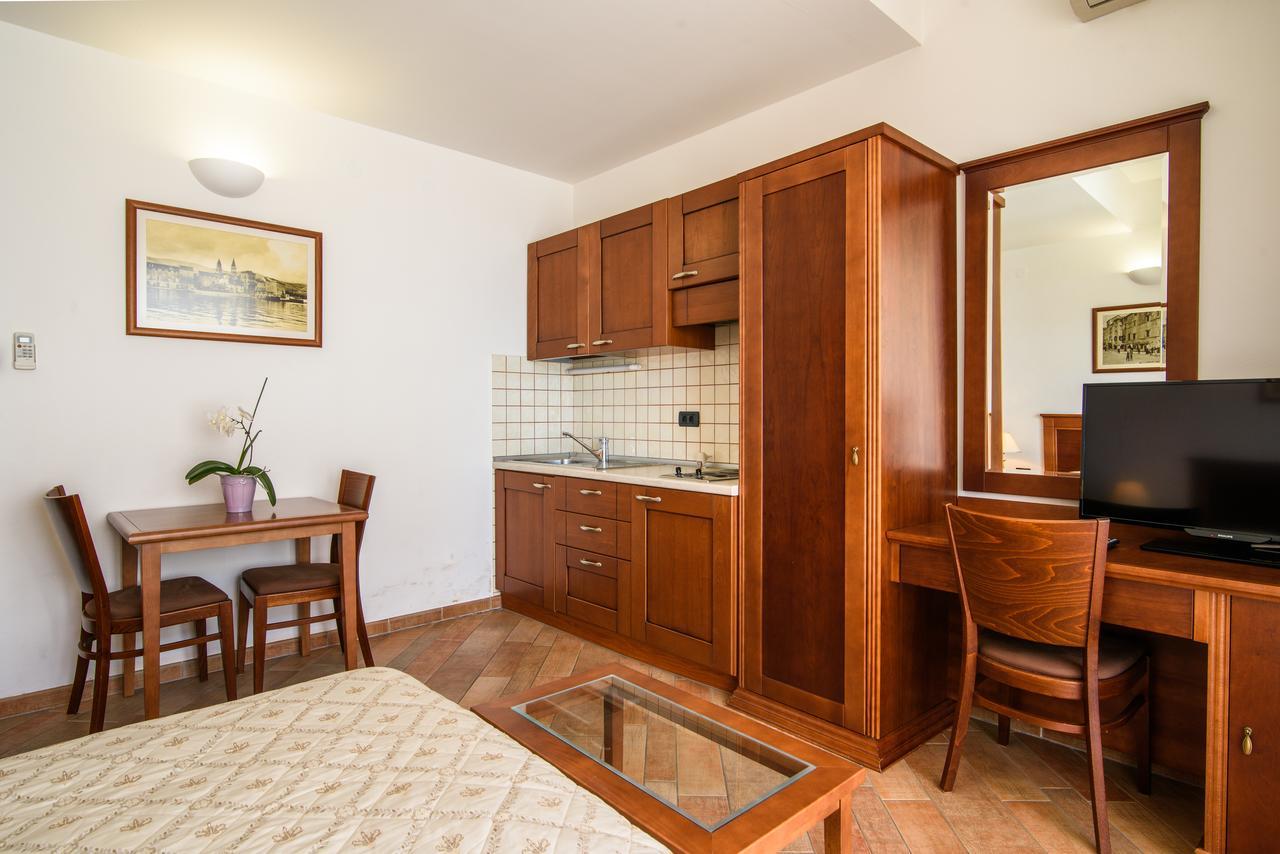Villa Lavandula With Heated Swimming Pool Trogir
