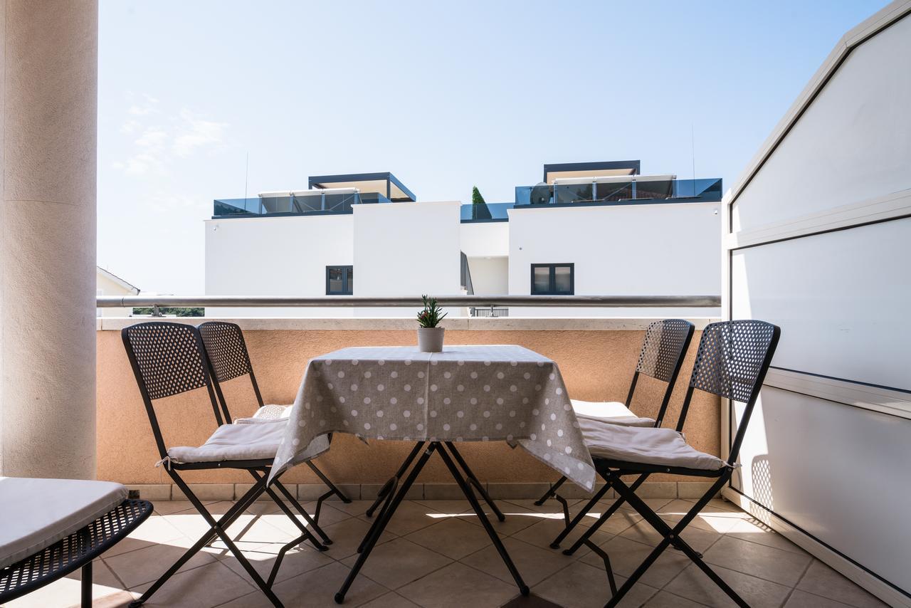 Villa Lavandula With Heated Swimming Pool Apartment *