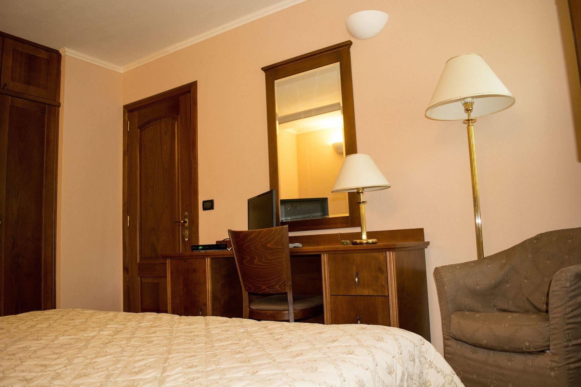 Villa Lavandula With Heated Swimming Pool