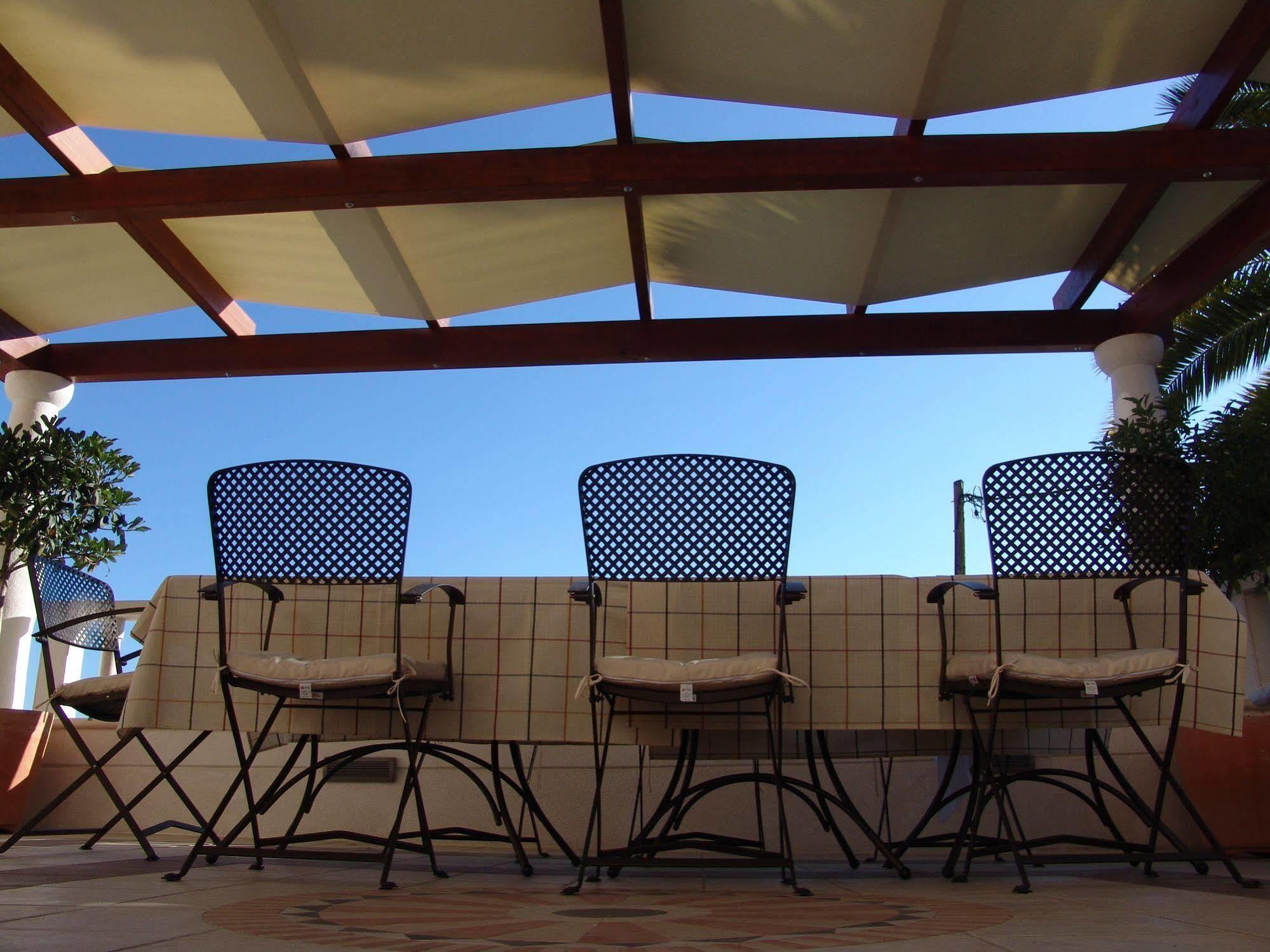 Apartment Villa Lavandula With Heated Swimming Pool