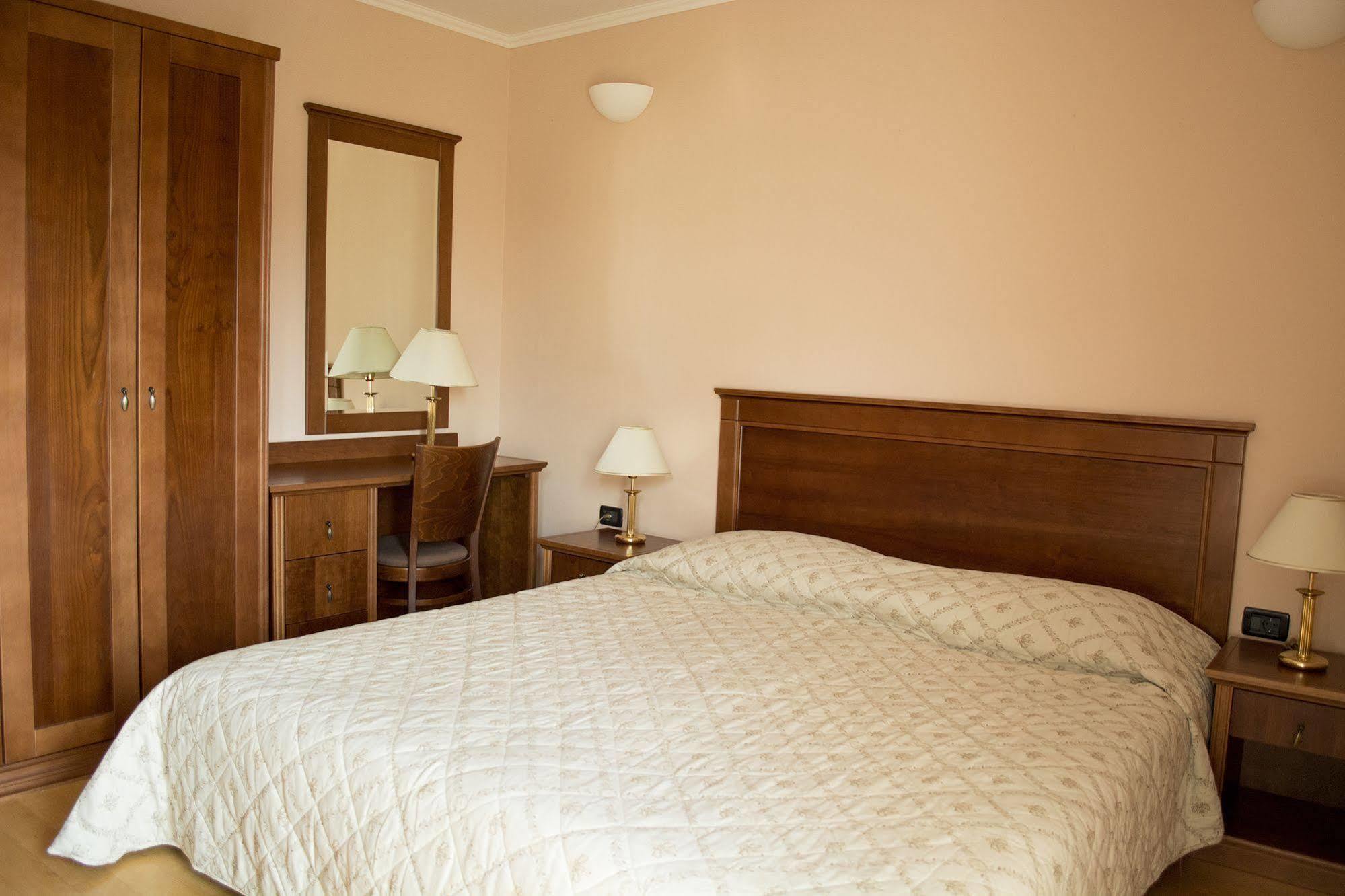 Villa Lavandula With Heated Swimming Pool Apartment