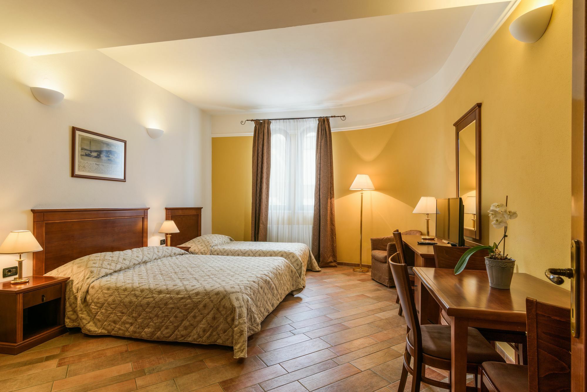 Apartment Villa Lavandula With Heated Swimming Pool