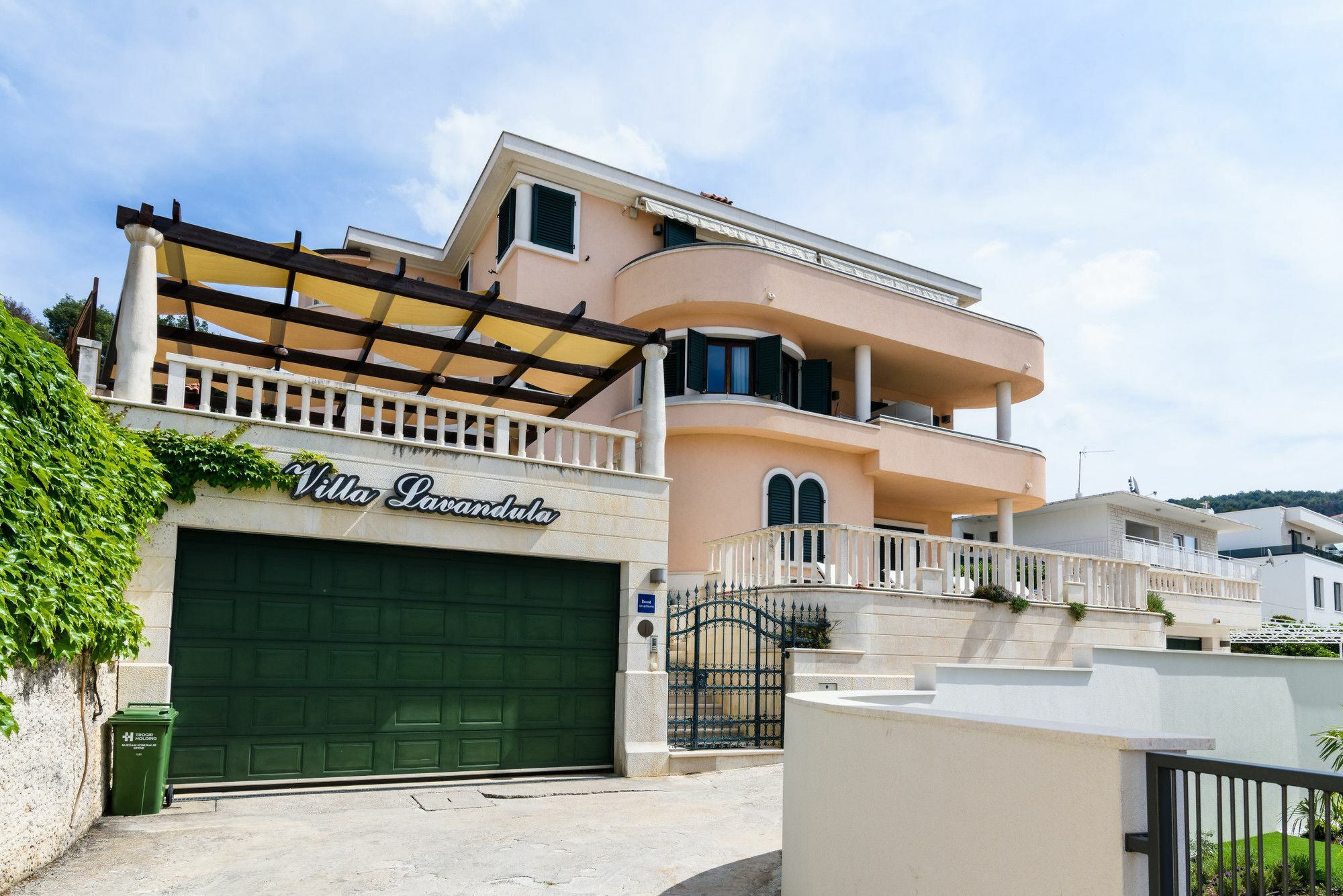 Villa Lavandula With Heated Swimming Pool Apartment