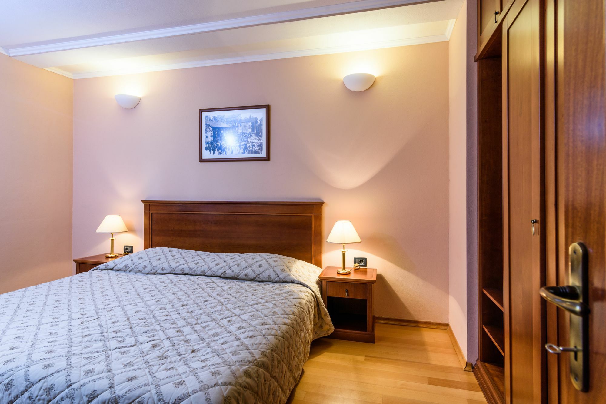 Villa Lavandula With Heated Swimming Pool Apartment *